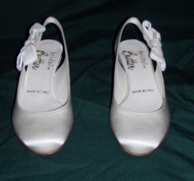 Bridal by Butter Saga White Satin Slingbacks Women Size 6 Kitten Heel Shoes, NIB