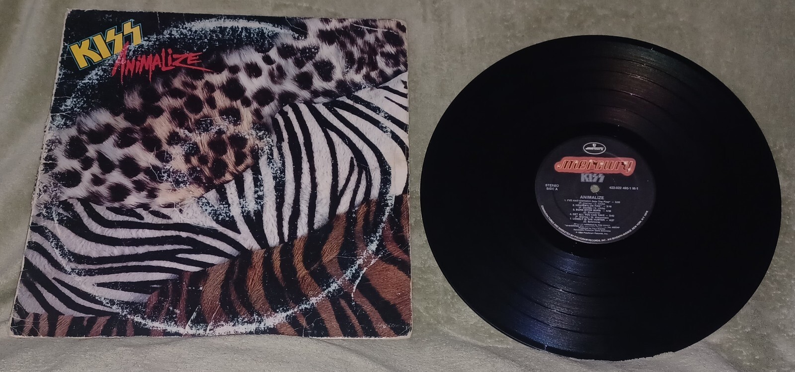 KISS CD 『Animalize』シール帯 KISS CD 『Animalize』シール帯
