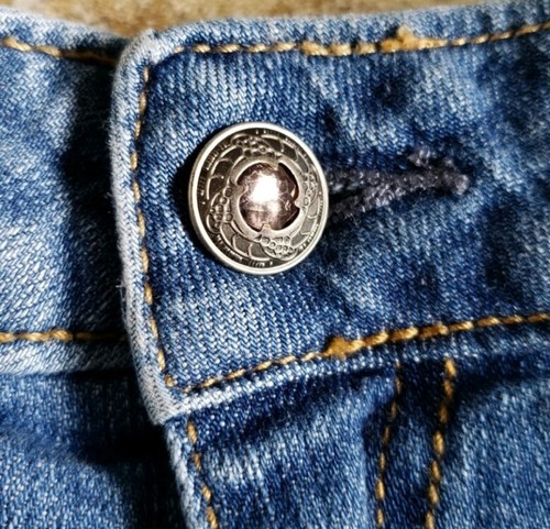 Cache - Medium wash denim shorts, size 10