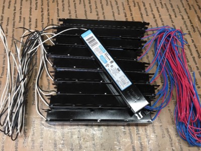 (10 Pack) ADVANCE ICN-2P32-N ELECTRONIC  BALLAST, 2 LAMP, 32W T8, 120/277V
