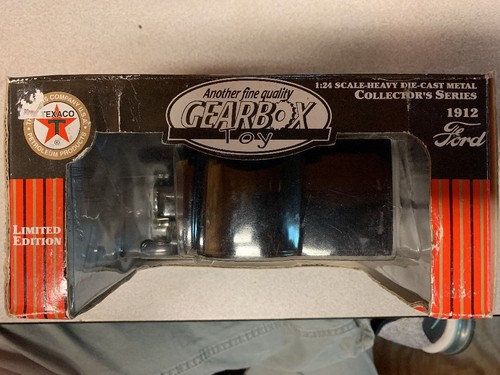 Gearbox Texaco 1912 Ford Delivery Truck Die Cast Coin Bank 1/24 Scale (1999)