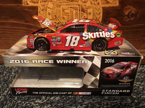 2016 Kyle Busch Indianapolis Brickyard 400 Race Win Action 1:24 Diecast Car