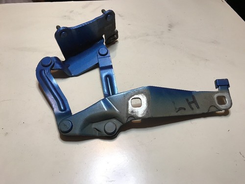 RENAULT SCENIC BREAKING MK2 > 2003 – 2008 LEFT HAND BONNET HINGE BLUE” /></a></p>
<p><span style=