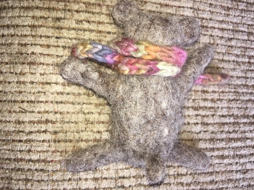 Needle Felted Bear With Scarf 4
