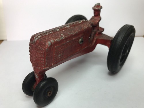 Antique Arcade Cast Iron Tractor & Driver #359 Original Balloon tires 5 1/2