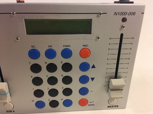 LEVITON/NSI N1000-006 DMX 6CH AC / Rechargeable Light Controller Shop 2