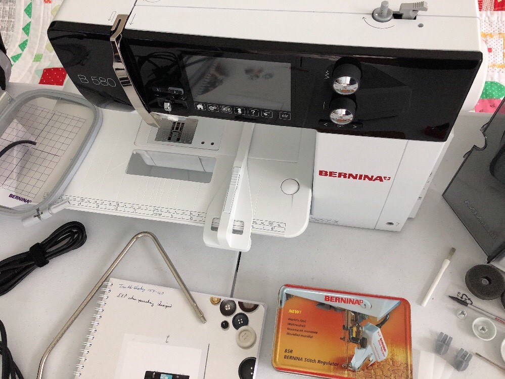 Bernina 580 Sewing/Quilting/Embroidery Machine w/ BSR Stitch Regulator + 97 Foot