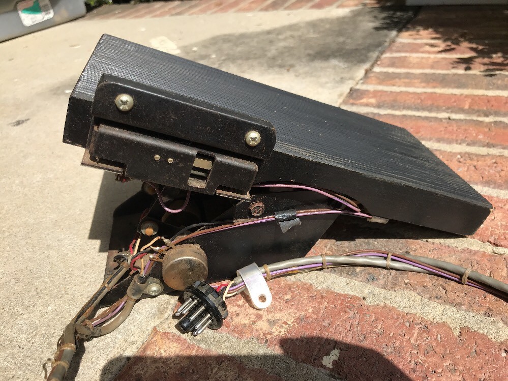 Wurlitzer Organ Volume & Effect Pedal With 9 Prong Plug