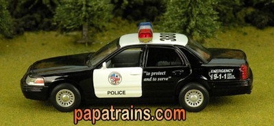 Die Cast Black Ford Crown Victoria Police Interceptor O Scale 1:42 By Kinsmart