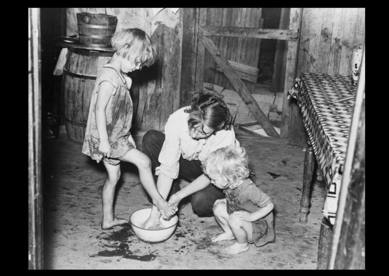 1938 Mother Washing Daughters Photo 1938 Great Depression Missouri Farmers Shack