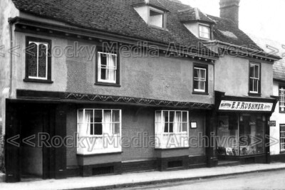 Vre-14 E F Rushmer Melbourne Dairy, Saffron Walden, Essex. Photo
