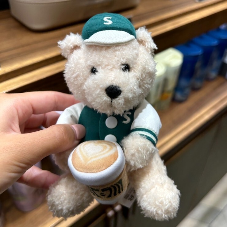 ☆人気☆【STARBUCKS】☆Baseball Bearista Keycha.in☆ Starbucks 1st Store in Korea (Ewha) Commemoration Bearista
