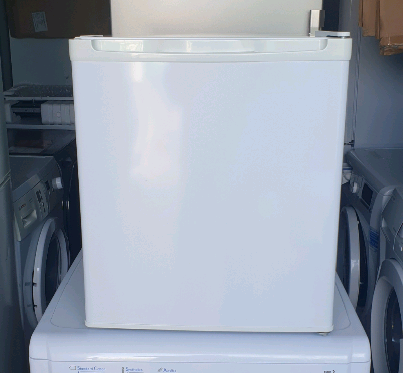 Currys Essential Table Top Mini Freezer in ClactononSea, Essex Gumtree