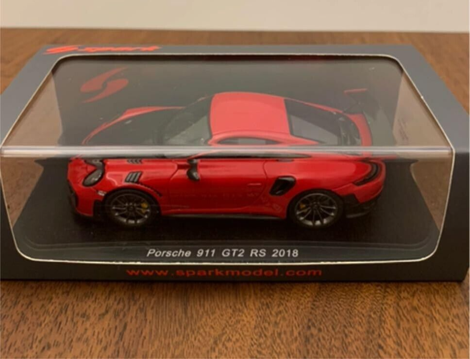 スパーク 1/18 ポルシェ 911 GT2 RS 25 Spark 1:18 Porsche 911 (991 II) GT2 RS Clubsport 25