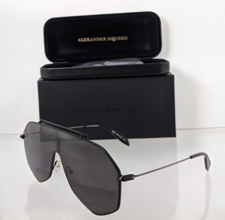 Pre-owned Alexander Mcqueen Brand Authentic  Sunglasses Mq 0138 Black 001 99mm Frame In Gray