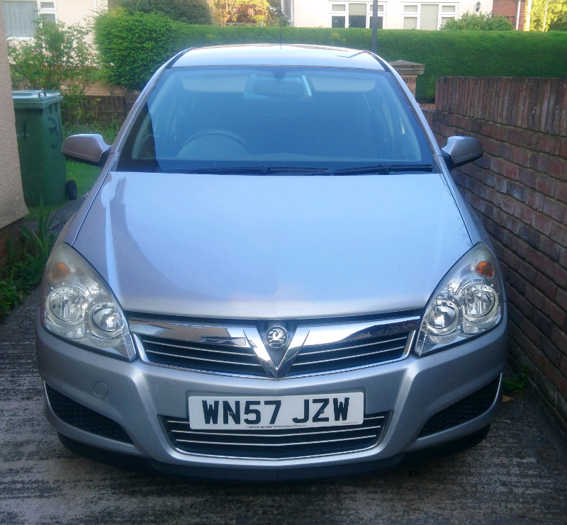 Vauxhall Astra 1.6 petrol 5 months mot and cambelt change | in Downend