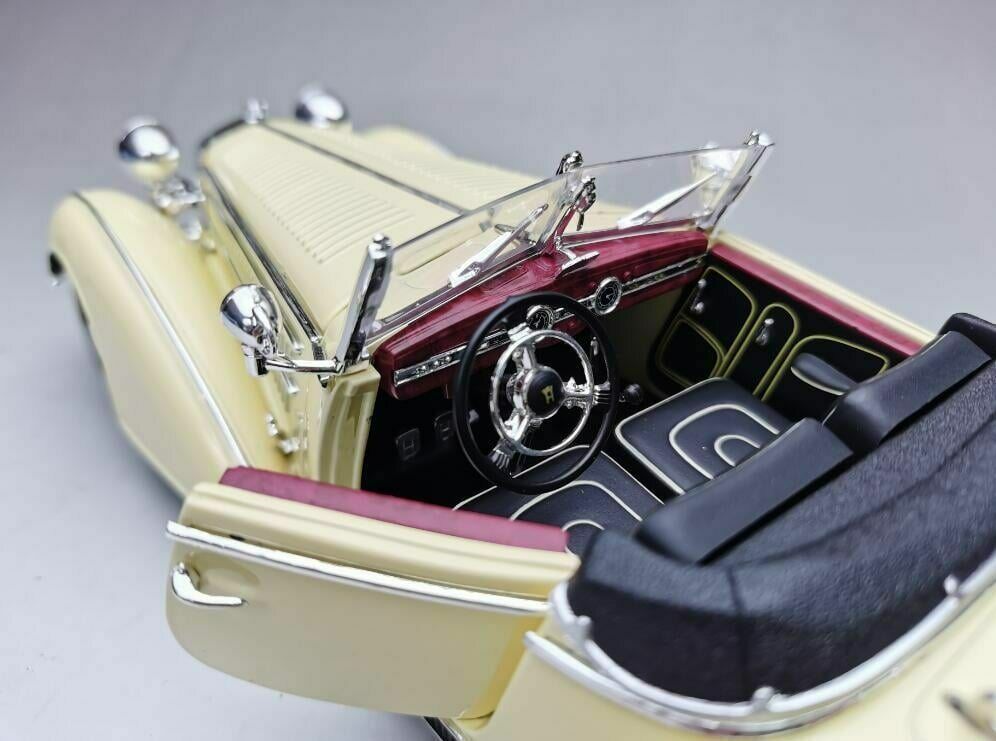 ミニカー Sun Star 1939 HORCH 855 ROADSTER 1:18 Horch 855 Special Roadster 1939 Black/Dark Green 1:18 Model