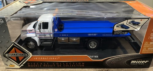 Jada 1/24 durastar 4400 flatbed 積載車 1/24 Jada International DuraStar 4400 Flatbed Tow Truck