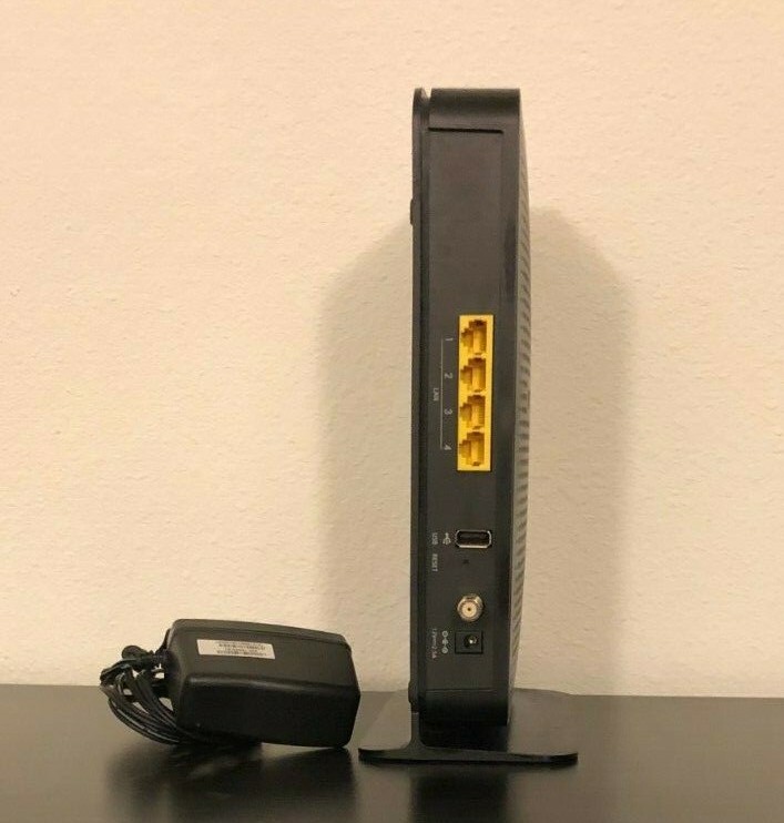 NETGEAR CG3000Dv2 N450 WiFi Cable Modem Router Combo DOCSIS 3.0 WORKS GREAT