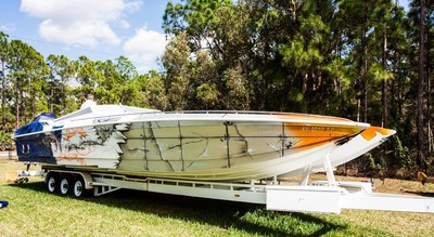 Power Cigarette Top Gun Fast 39 feet 1700 HP 120 MPH Boat