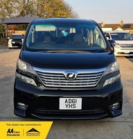 2011 Toyota Vellfire 3.5L - V6 - Platinum Selection edition - Dual Sunroof -