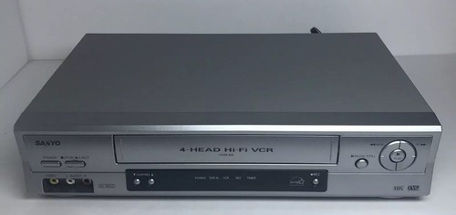 Sanyo 4-Head Hi-Fi VCR VHS Player With Tape And Cord