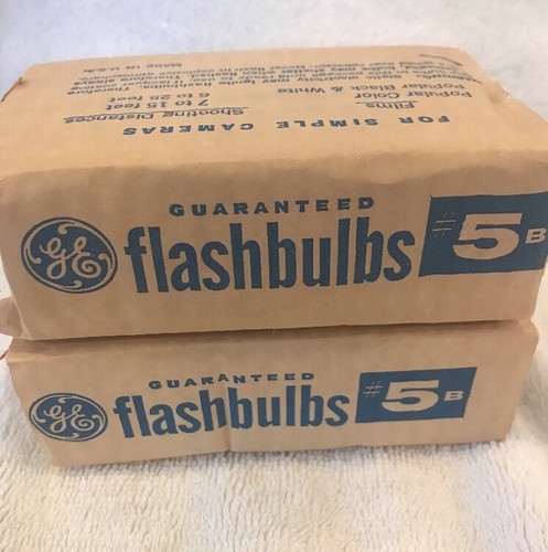 Vintage GE 5B Flashbulbs 11 Bulbs (Bummer)