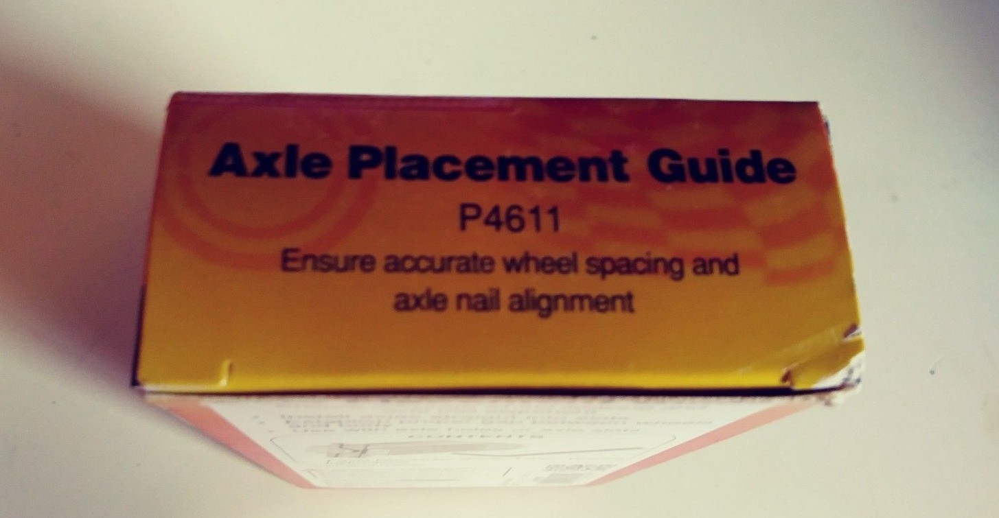 LOT of 2 = 1 Axle Placement Guide P4611 and 1 Axle Slot Jig P4610 PineCar New
