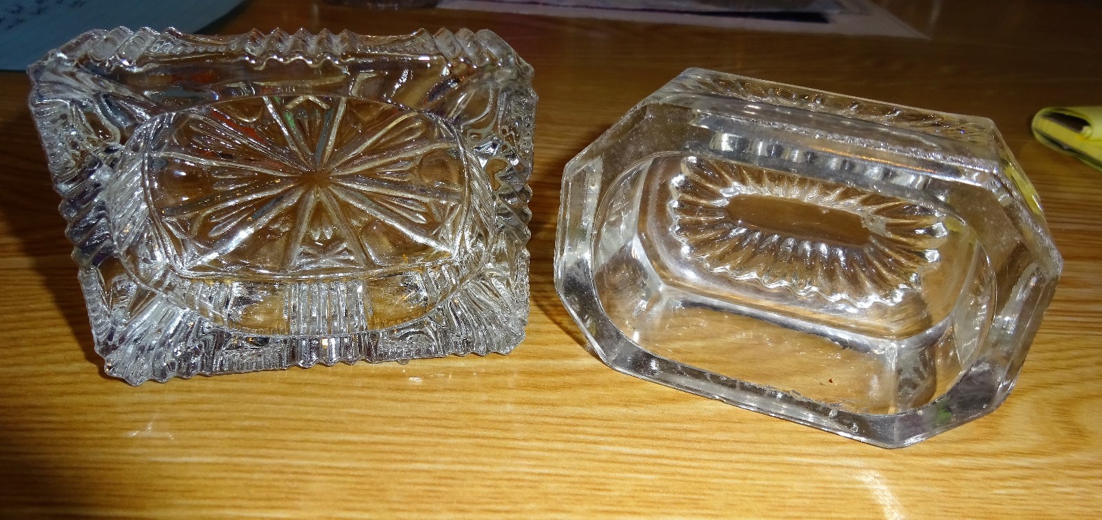 Lot of 2 vintage trough salt cellars,   3