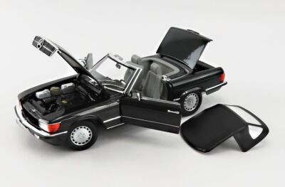 No37 ミニカー1/18 KYOSHO MERCEDES BENZ 300SL Mercedes Benz 300SL by Kyosho 1:18 scale model boxed — CS