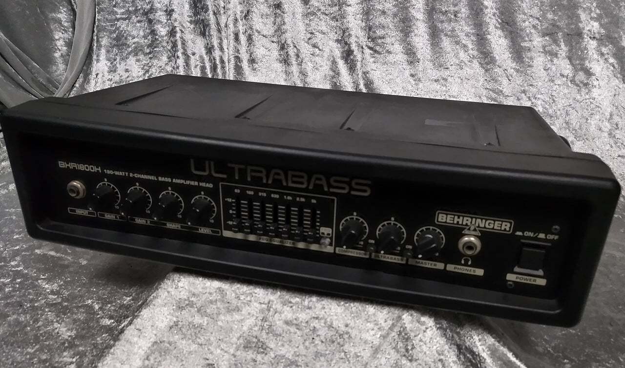 ベリンガー ＵＬＴＲＡＢＡＳＳ　アンプヘッド　 BXR1800H　　★動作ＯＫ Amazon | Behringer ウルトラバス Bxr1800h 超コンパクト 180