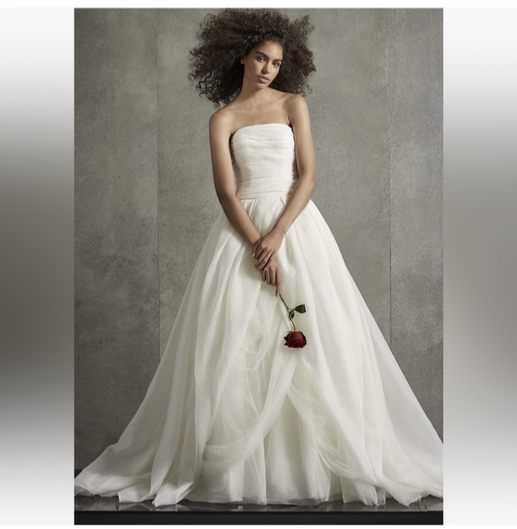 VERA WANG WHITE wedding dress VW351178 IVORY SIZE 2 | eBay VERA WANG WHITE wedding dress VW351178 IVORY SIZE 2 | eBay