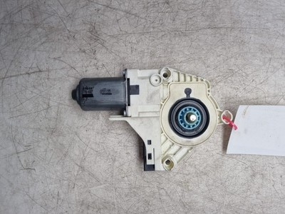 LAND ROVER DISCOVERY L319 WINDOW MOTOR DRIVER SIDE REAR AH2214B554AA 2004-2009