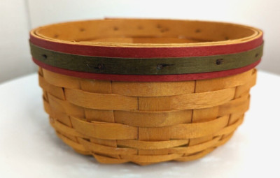 Longaberger 2000 Century Celebration 6''R x3.25''D Holiday Basket