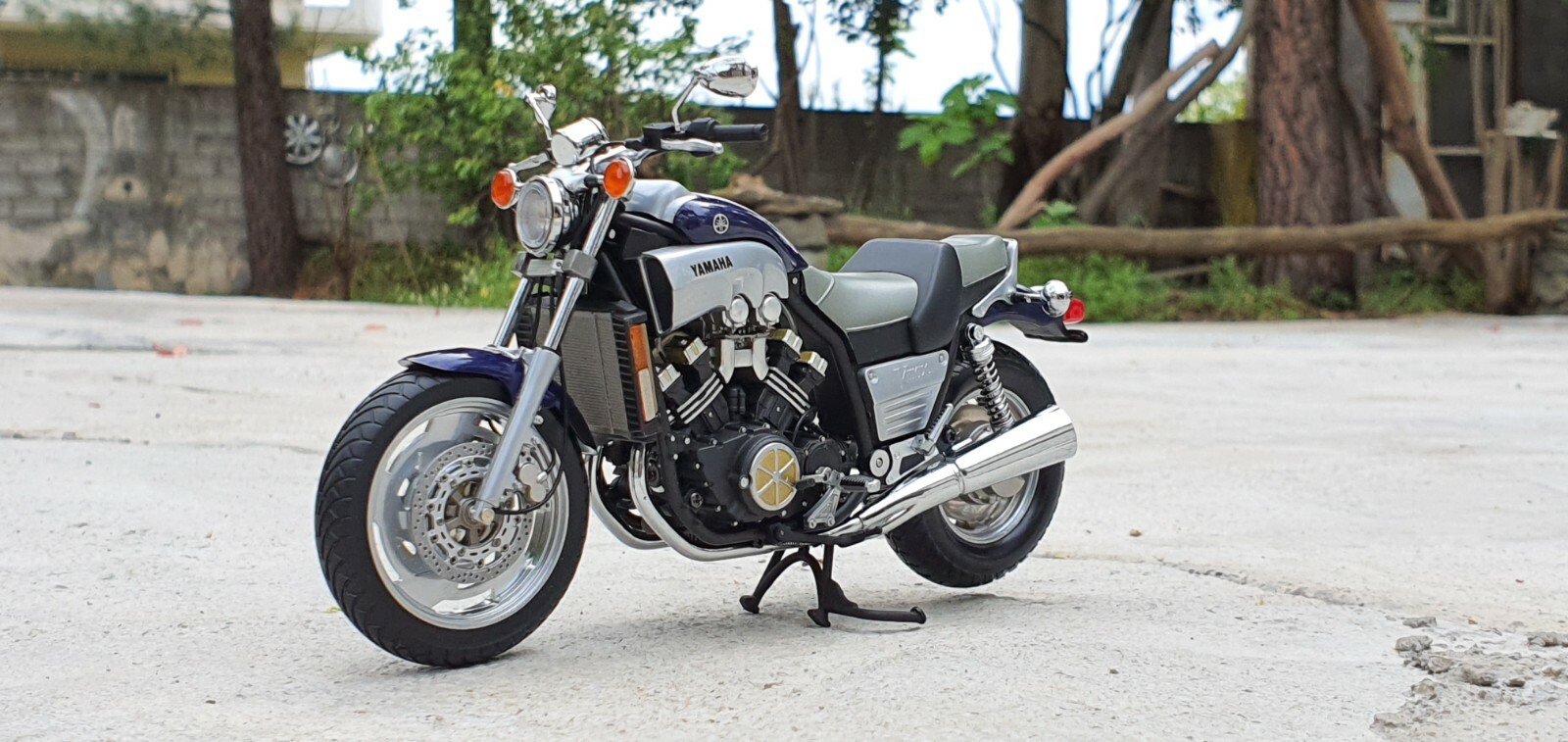 オートバイ・バイク MINICHAMPS Yamaha Vmax Minichamps Yamaha Vmax 1993 Blue Diecast Model Bike Toy 1:12