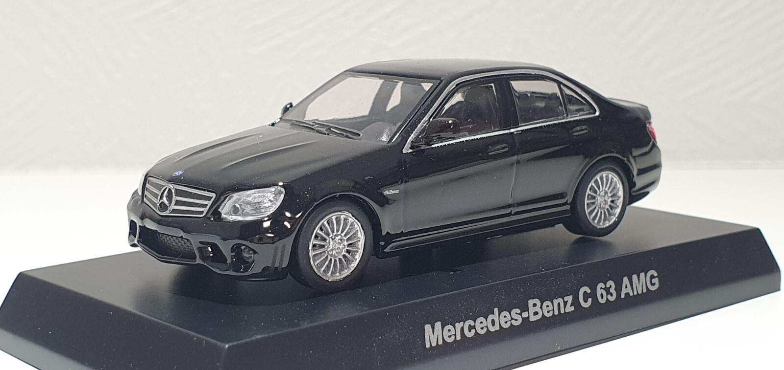 メルセデス ベンツ C63 & E63 1/64 ミニカー 黒 2台 楽天市場】ターマックワークス 1/64 メルセデス・ベンツ C63 AMG