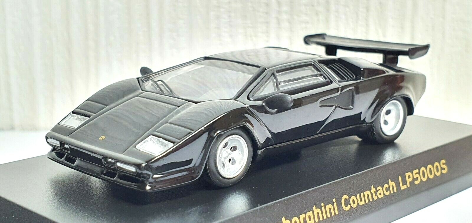 1/64 Kyosho LAMBORGHINI COUNTACH LP5000S BLACK diecast car 1/64 Kyosho LAMBORGHINI COUNTACH LP5000S BLACK diecast car