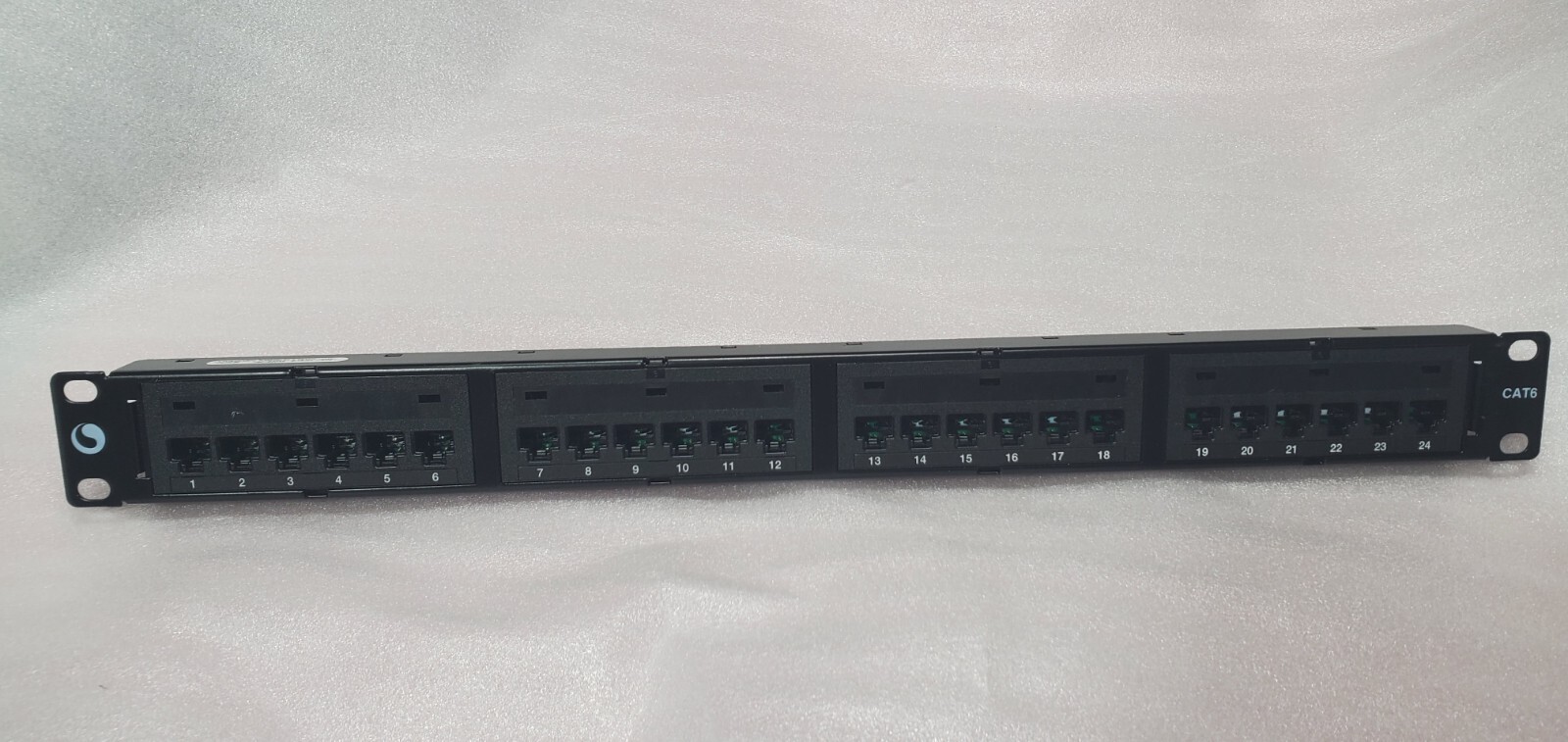 コムスコープ COMMSCOPE パッチ パネル 24ポート CAT6 1U Commscope Cat5/CAT6 Network Cable Patch Panel 1u 24 Ports