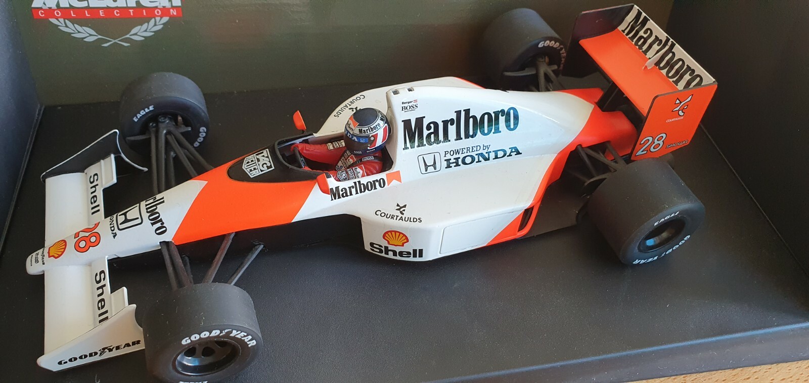 1/18 MINICHAMPS McLAREN MARLBORO HONDA MP4/5B 1990 GERHARD