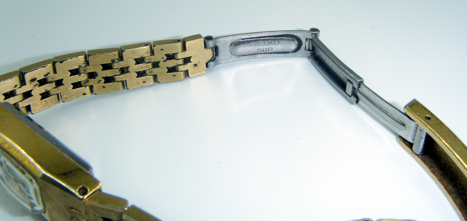 Vintage Seiko 23 Jewels womens watch 1520-0460R Wind-Up