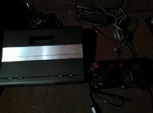 Arari 7800 system and game lot