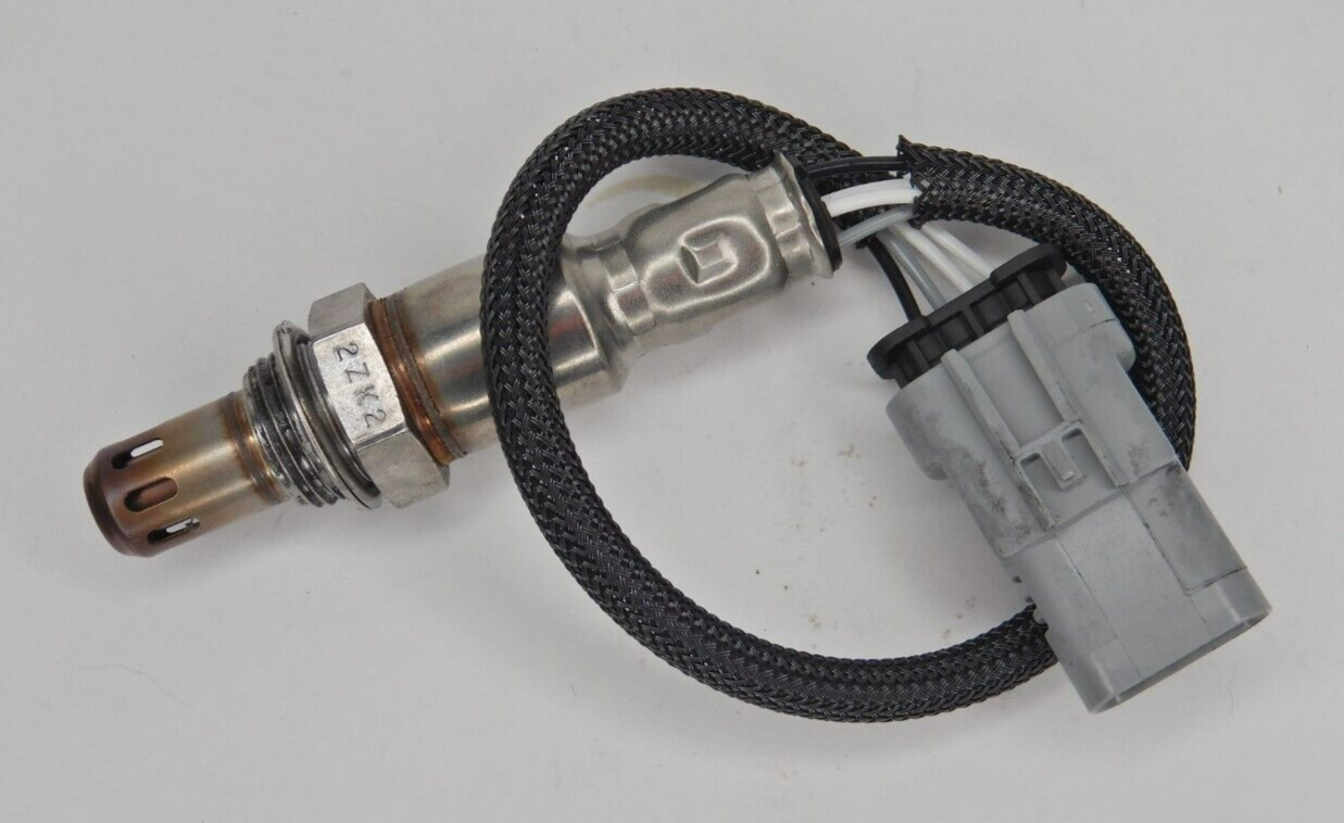 NTK 21075 Heated Oxygen Sensor 12657188 fits Cadillac