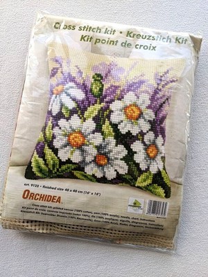 Vintage Orchidea Floral Pillow Needlepoint Kit Cross Stitch 16  x 16  NEW