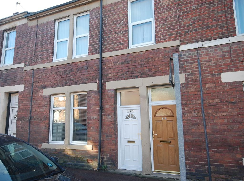 2 bedroom flat in Victoria Road, Gateshead in Gateshead, Tyne and