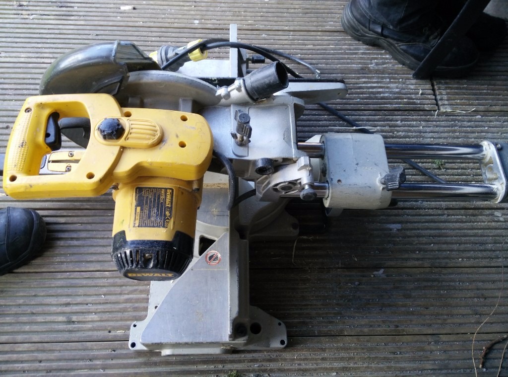 Dewalt DW712 lx 110V Compound Mitre Saw in Witney, Oxfordshire Gumtree