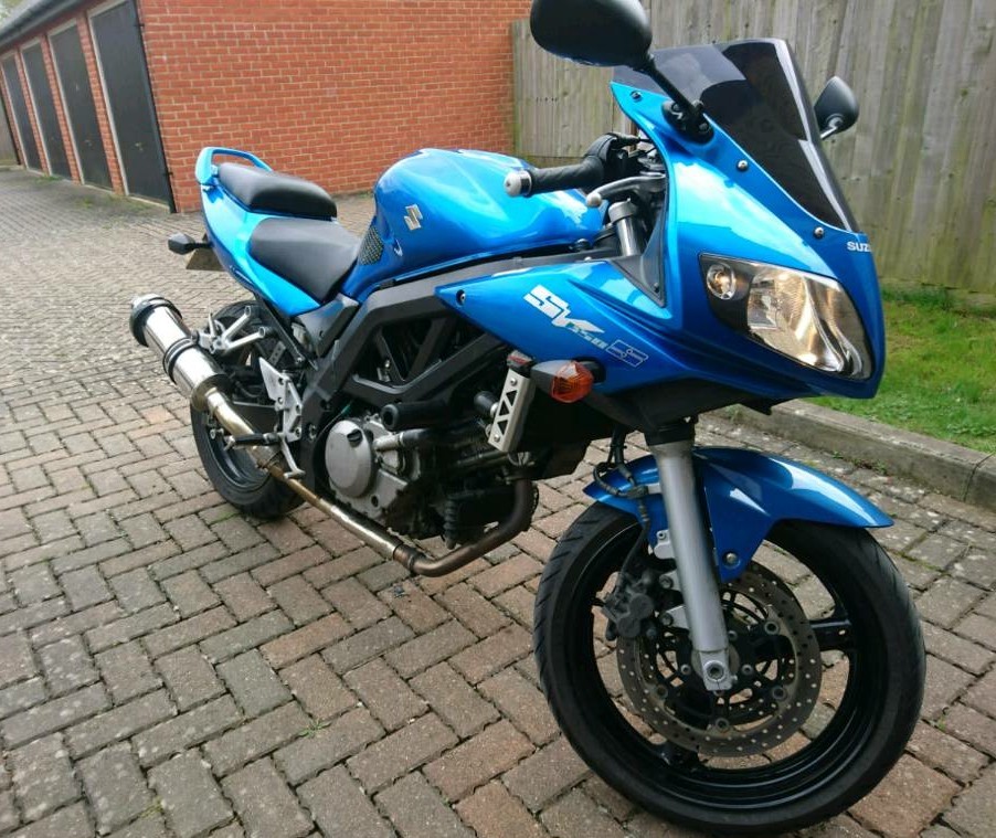 Suzuki sv650s пластик
