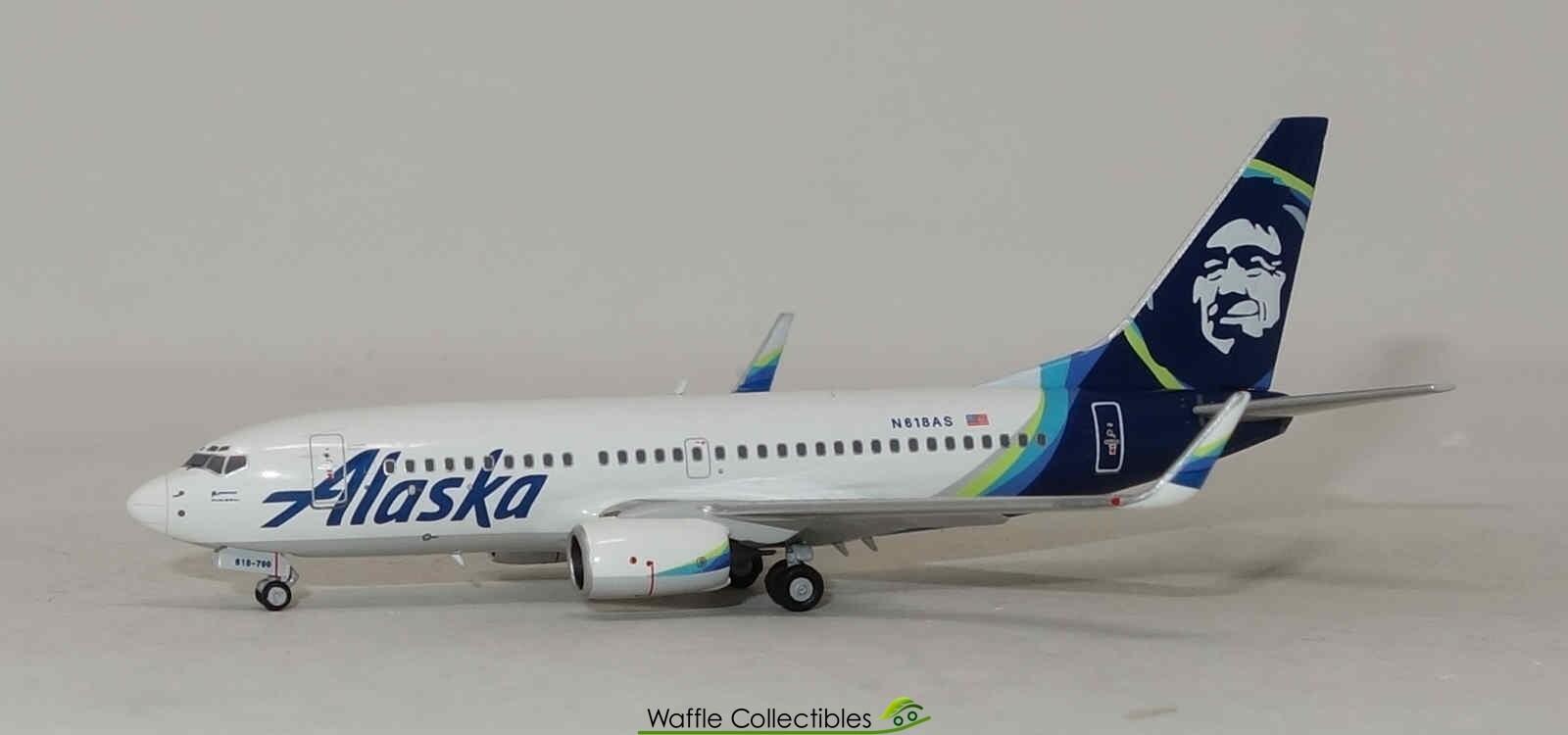 アラスカ航空 737-700 N618AS 1/400 NG Model Alaska Airlines 737-700/w N618AS 77017 1:400