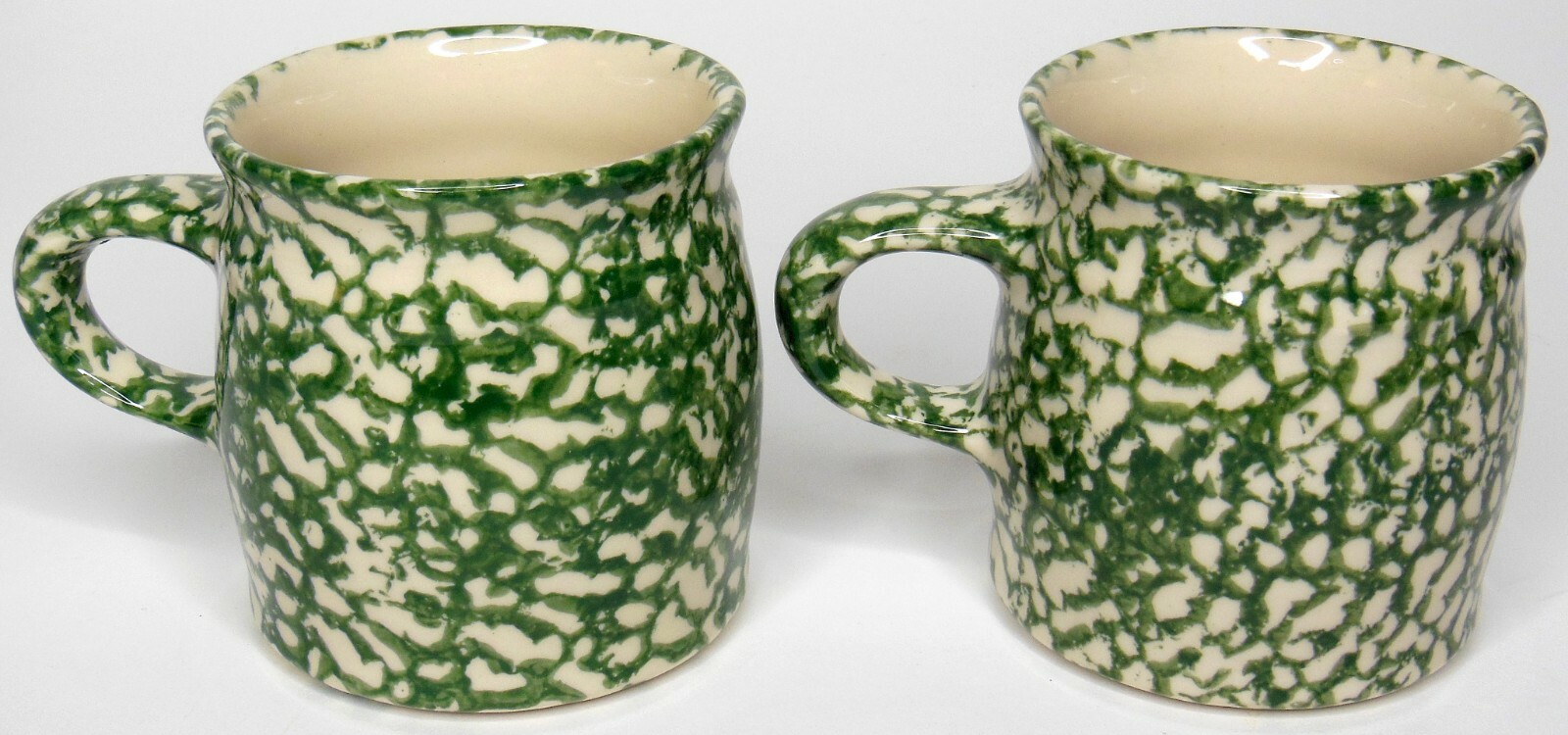 Set Of 2 Roseville Spongeware Workshops Gerald Henn Green Pottery Coffee Tea Mug