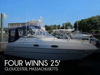 1999 Four Winns 258 Vista Used