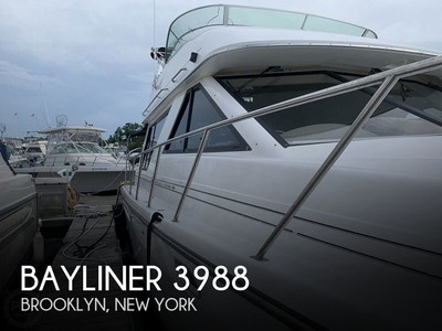 2001 Bayliner 3988 Used